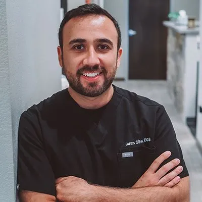 Dr. Juan Silva Riquelme Headshot